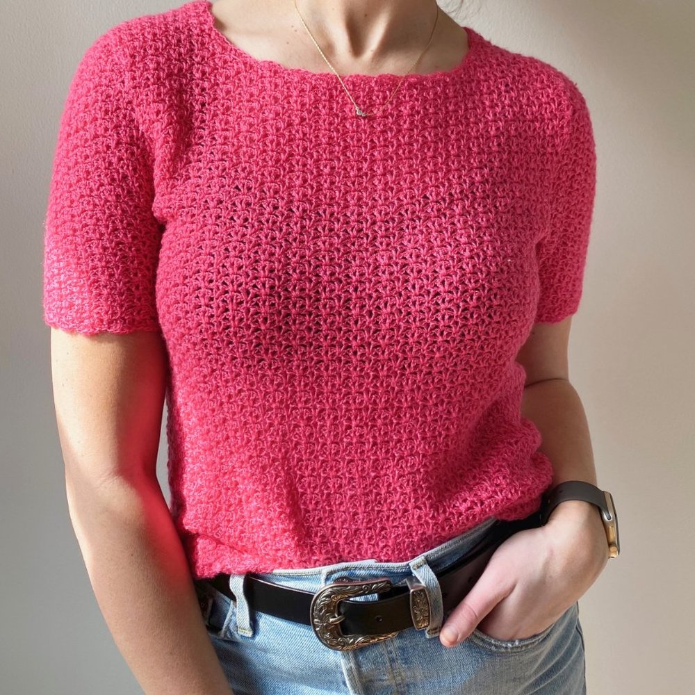 Vintage • Crochet Short Sleeve Top in Hot Pink - Picture 2 of 4